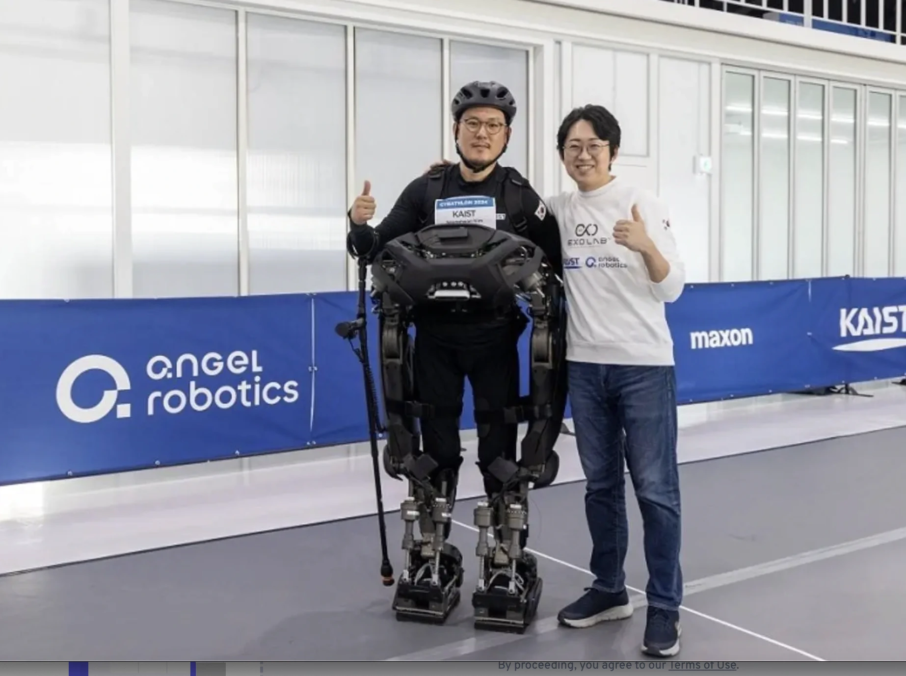 Rob&ocirc; Vest&iacute;vel Avan&ccedil;ado Oferece Mobilidade a Usu&aacute;rios Parapl&eacute;gicos