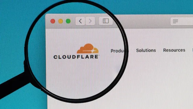 A Cloudflare permite que sites cobrem de bots de IA com o ‘Pay Per Crawl’