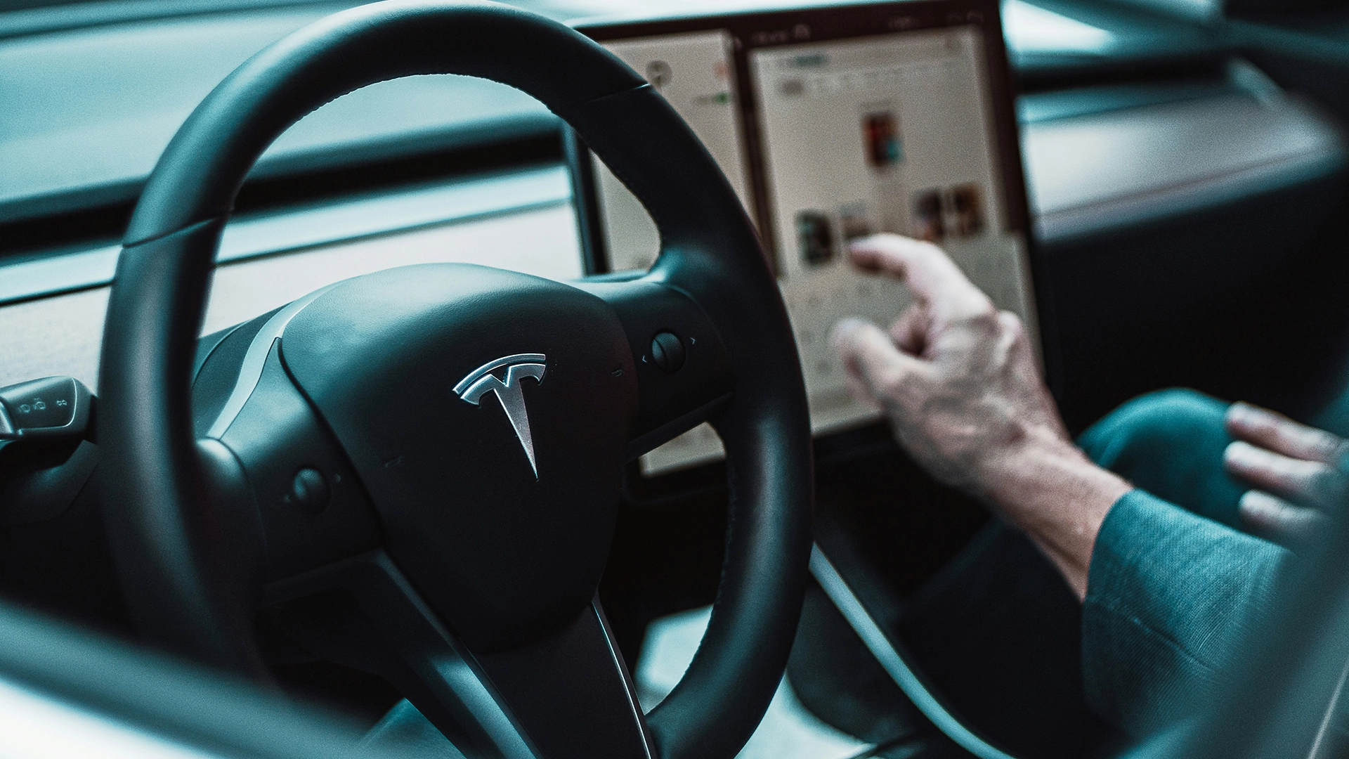 Tesla &eacute; Condenada a Pagar Veredito de $243M Depois que Hacker Recupera Dados de Acidente