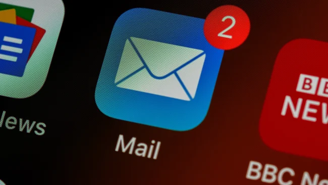 Exclua Emails Antigos para Economizar &Aacute;gua, Aconselha a Ag&ecirc;ncia Ambiental aos Brit&acirc;nicos